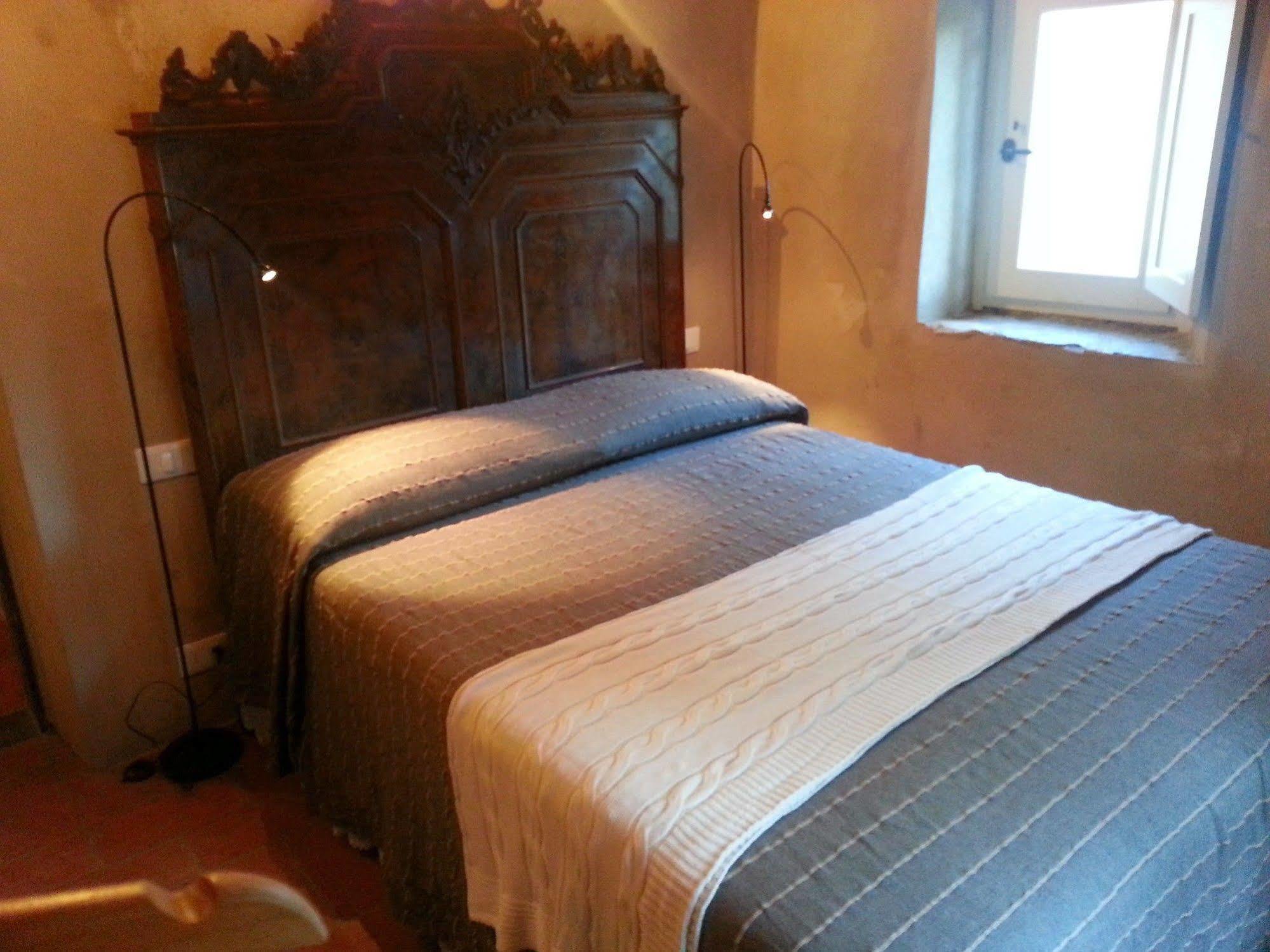Casale Amati Country House Ortonovo Exterior foto